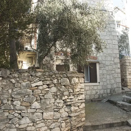 아파트먼트 이네스 스플리트